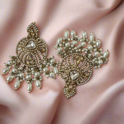 Ivory Aahaliya Chandbalis