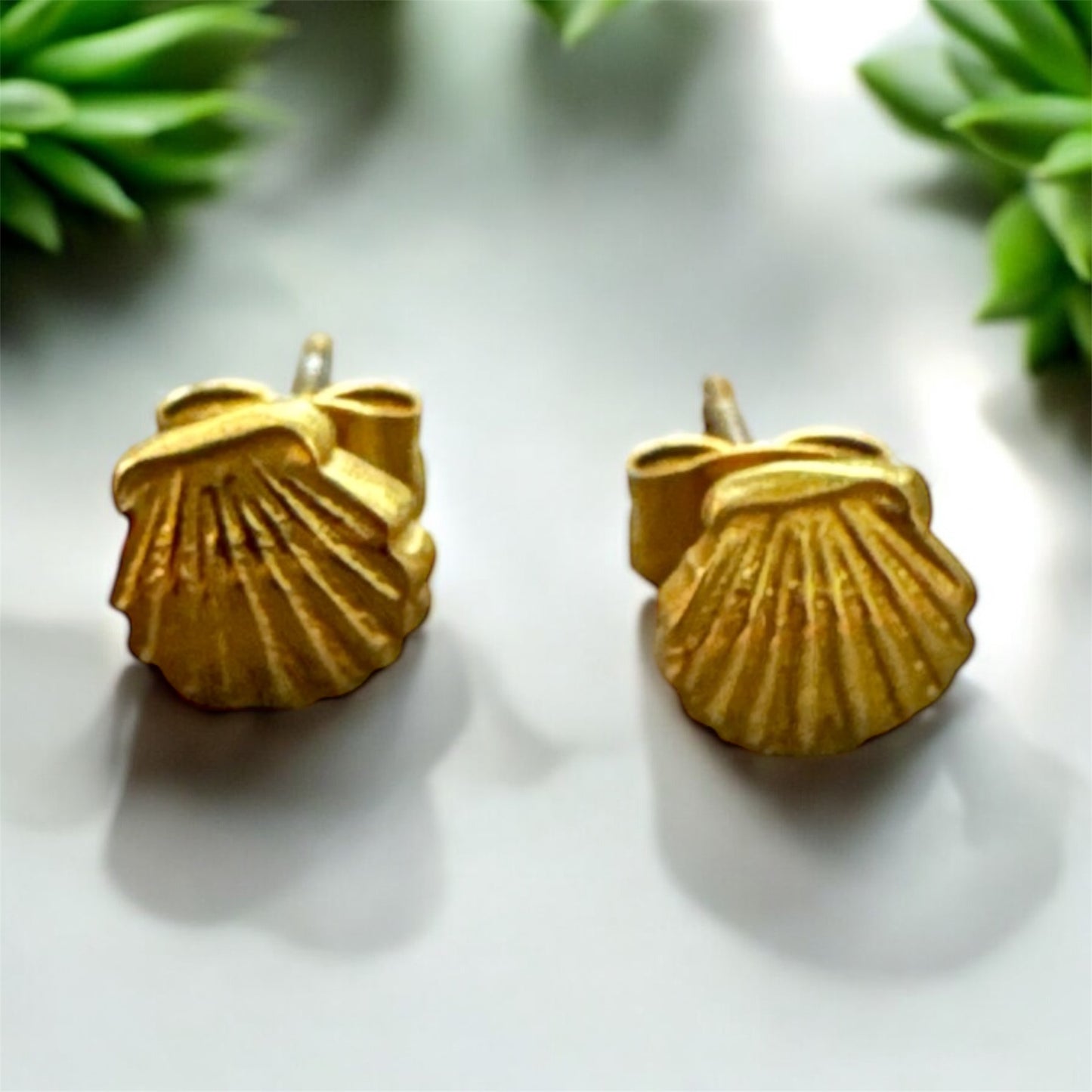 Shell Studs