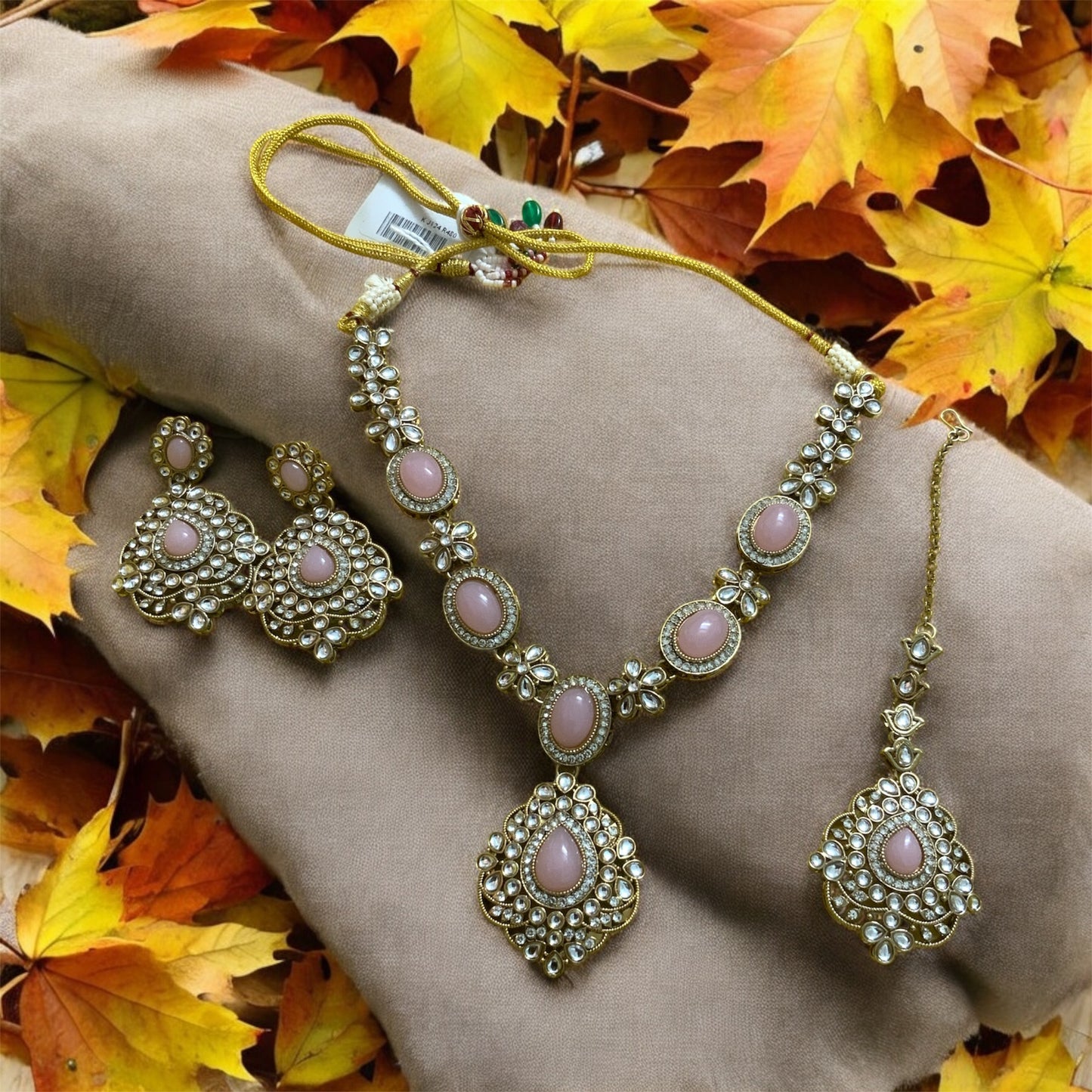 Blush Pink Kundan Jewellery Set
