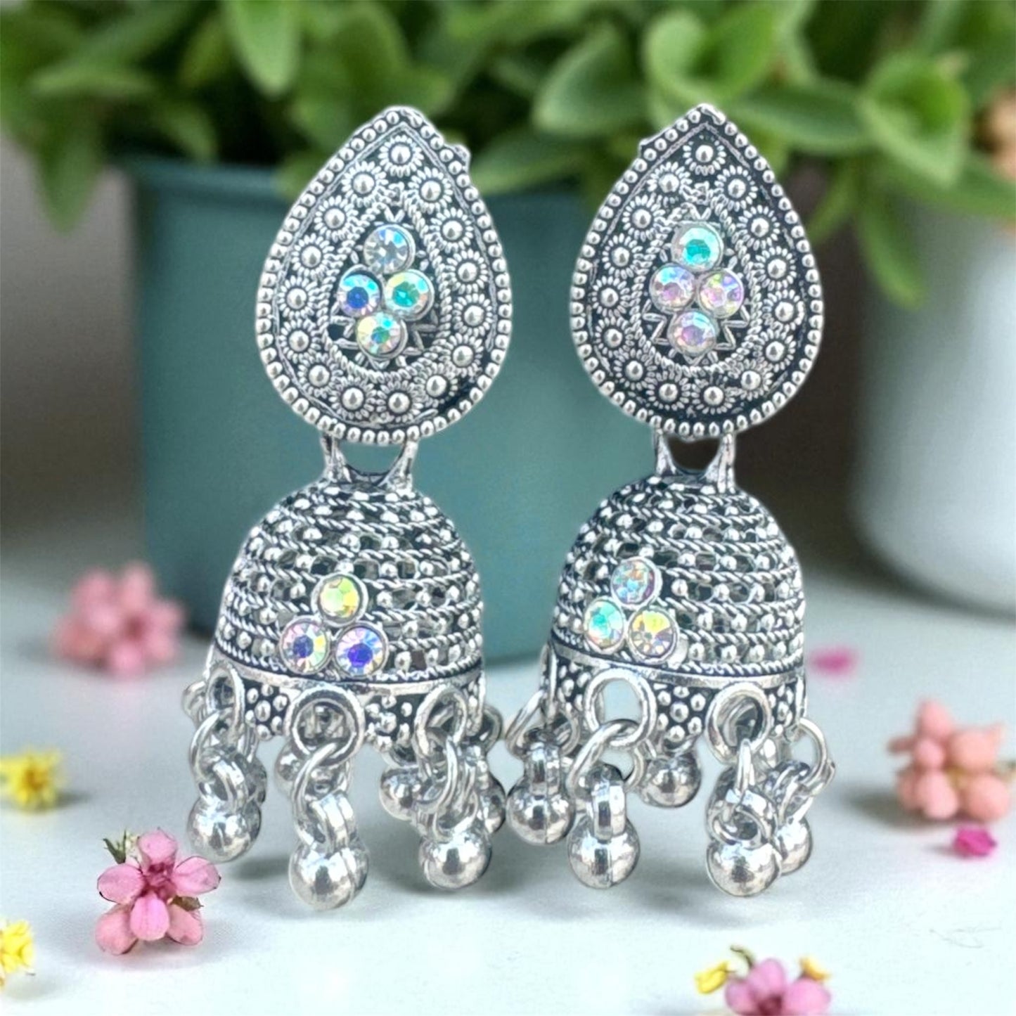 PIA JHUMKA