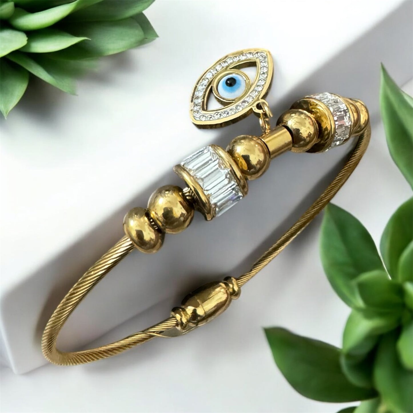 Charm Embedded Bracelets