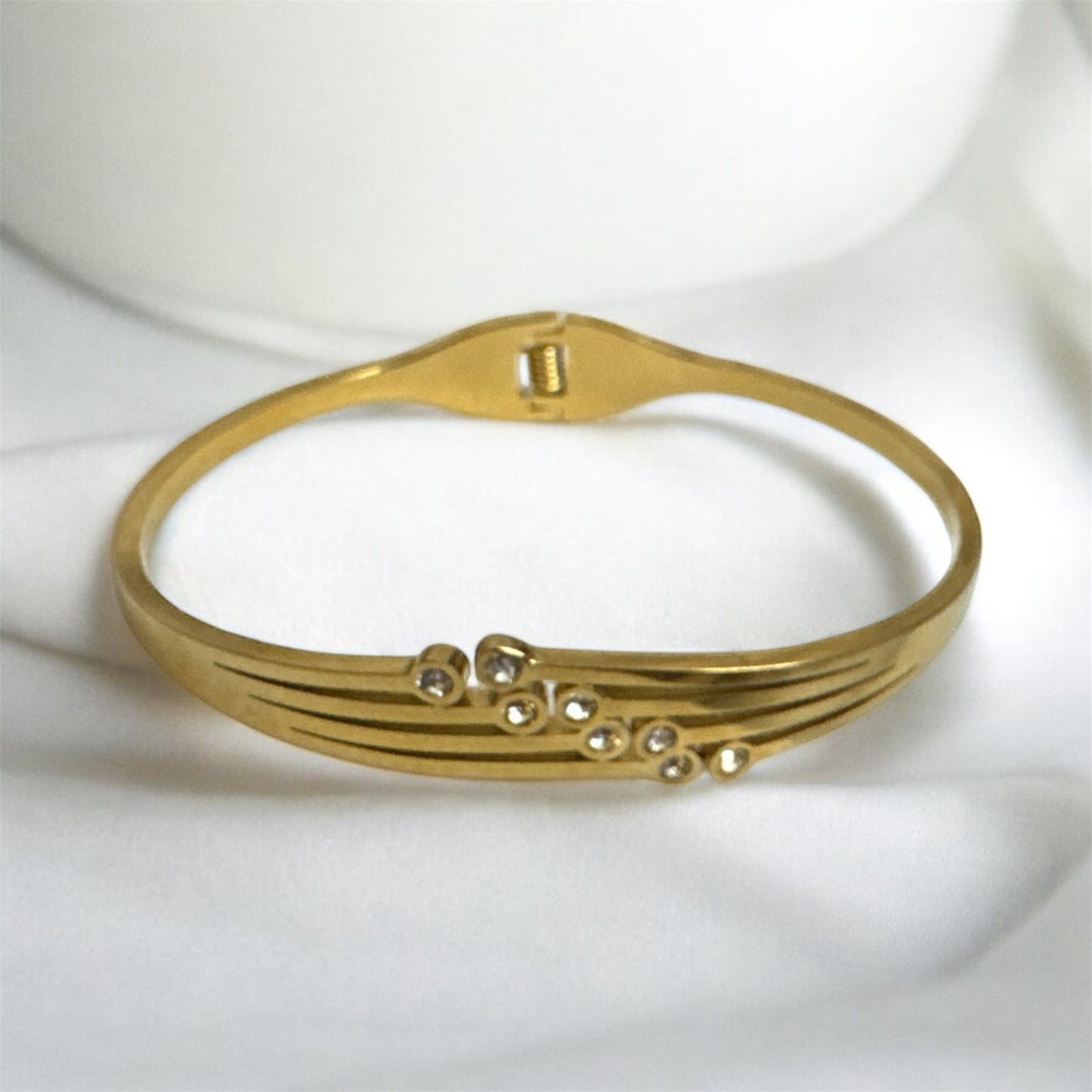 Sleek Anti Tarnish Bracelet