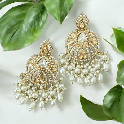 Ivory Aahaliya Chandbalis