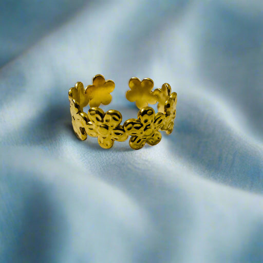 Statement Ring