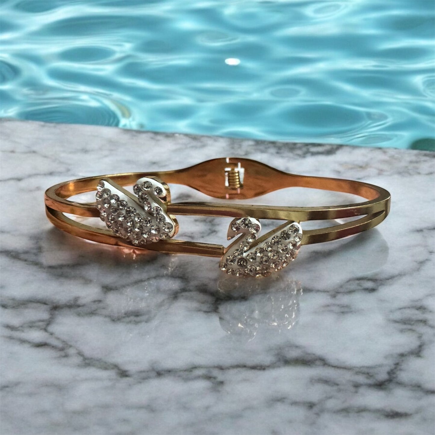 Swan Anti Tarnish Bracelet