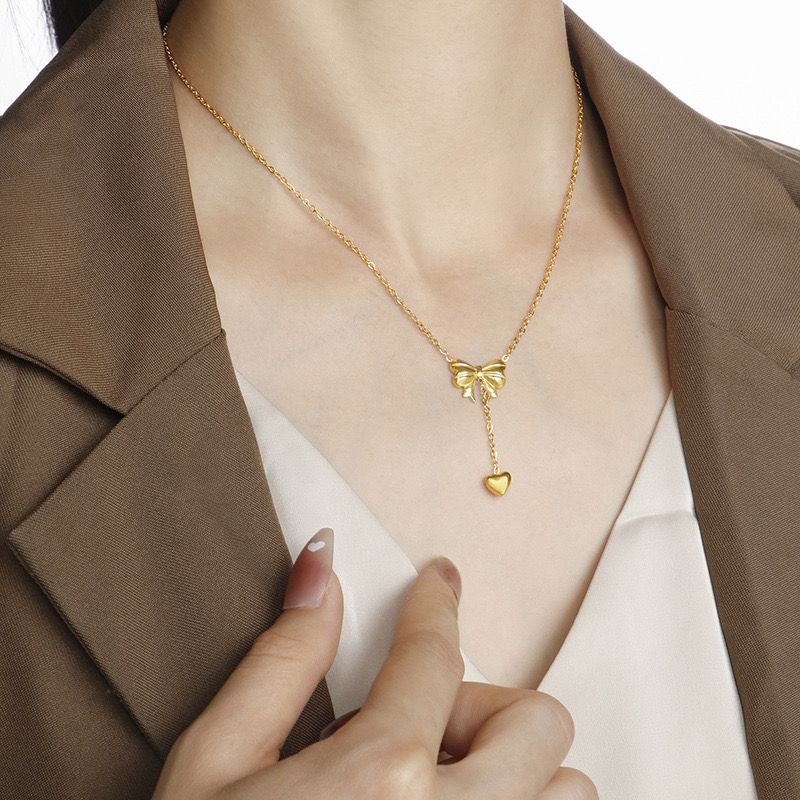 Love and Bow Necklace
