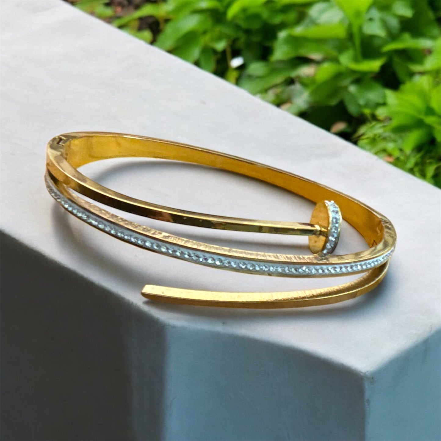 Nail Shaped Bracelet With American Diamond