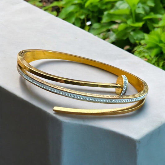 Nail Shaped Bracelet With American Diamond
