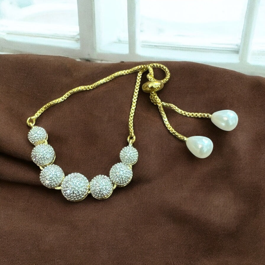 White AD Set Of 4