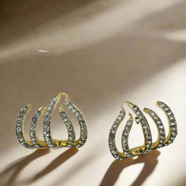 Golden-White Diamond Embeded Earcuff