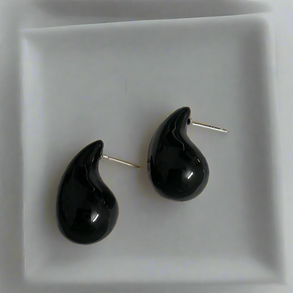 Black tea drop earrings
