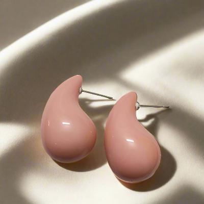 Peach tea drop earrings