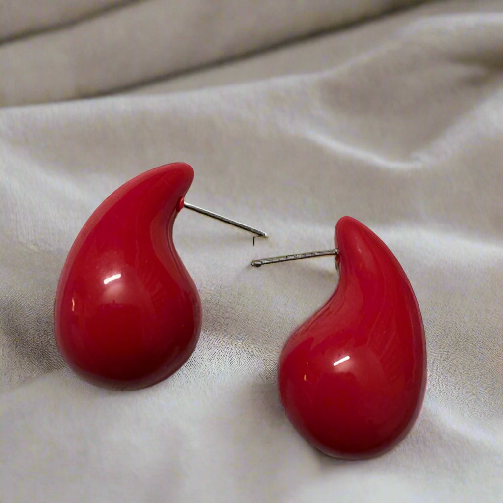 Red tea drop earrings
