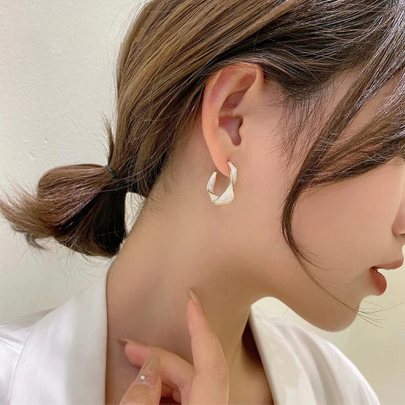 White Curved Casual Earrings