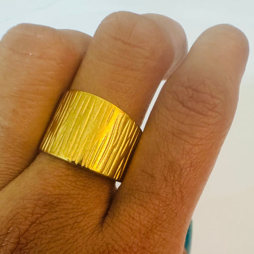 Solid Statement Ring
