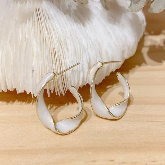 White Curved Casual Earrings