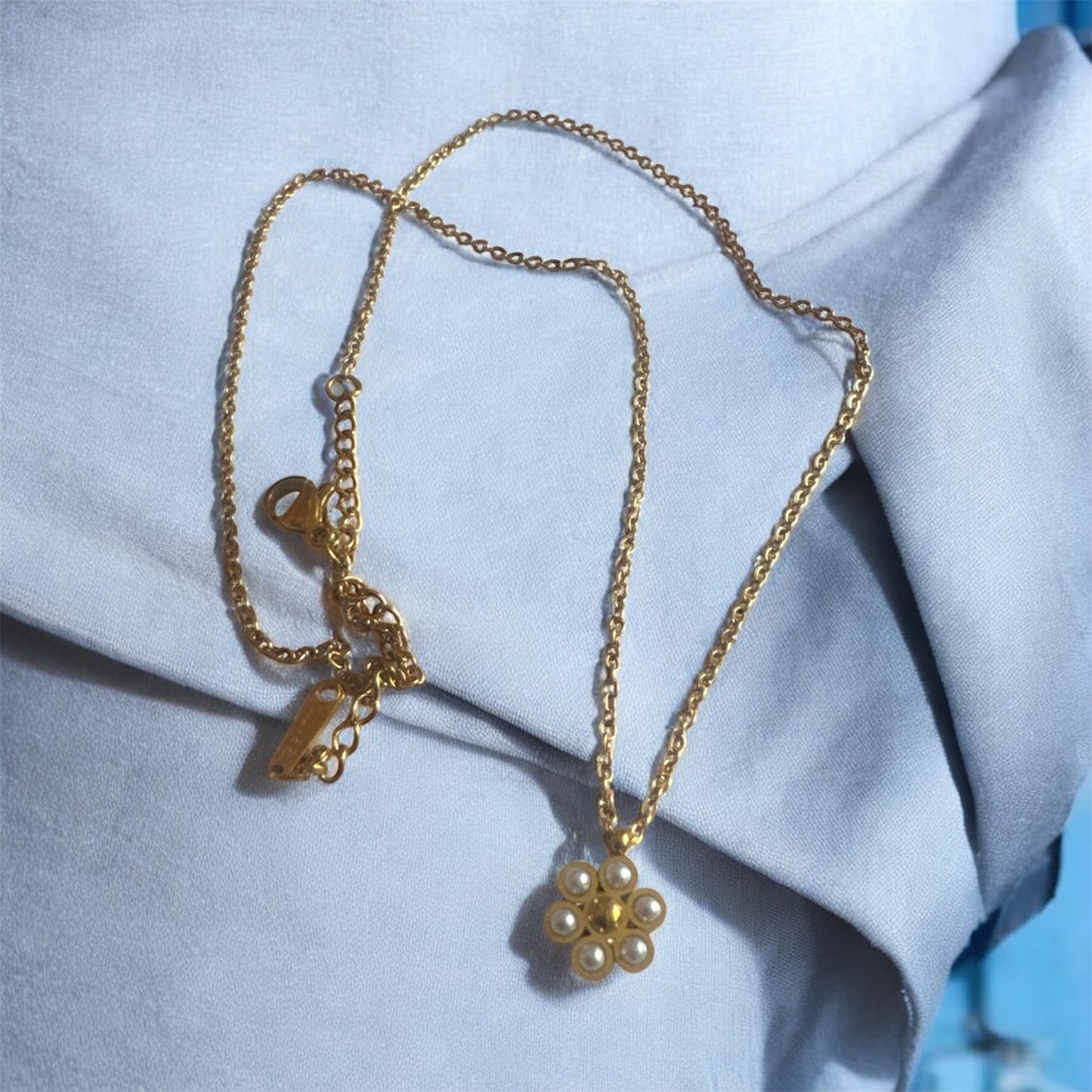 Pearl Clover Necklace