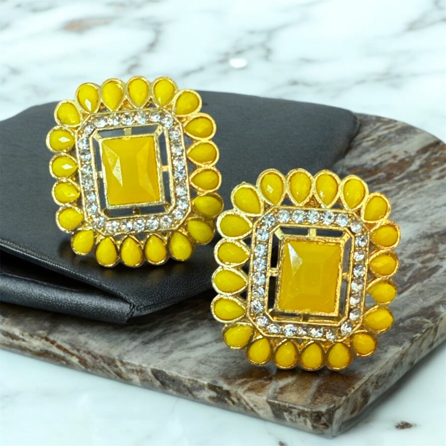 Yellow Choker Jewellery Sets