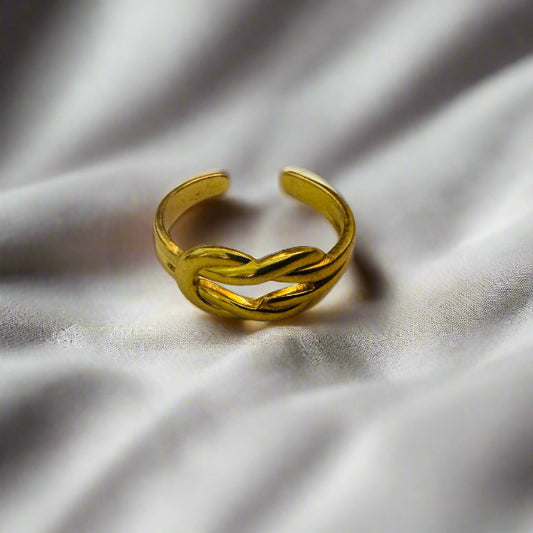 Knot Statement Ring