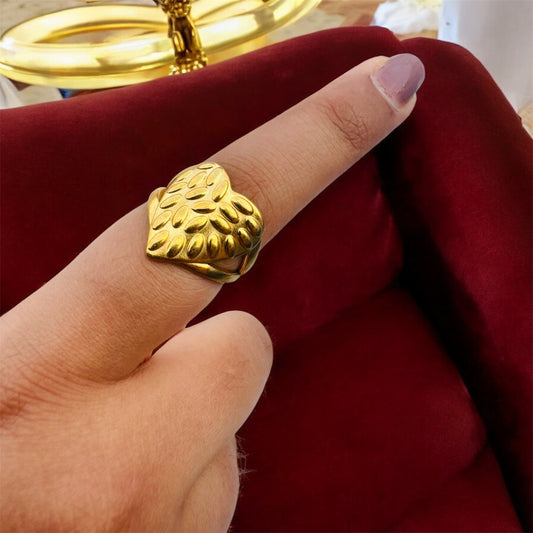 Dotted Heart Ring