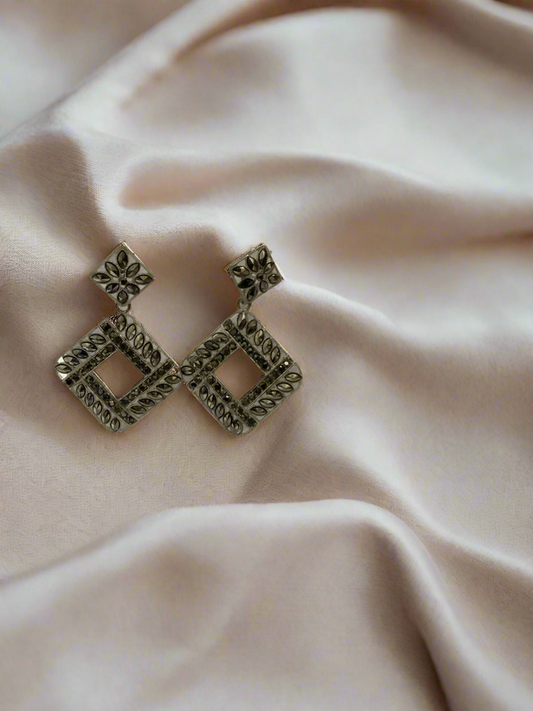HIRRAA Earrings