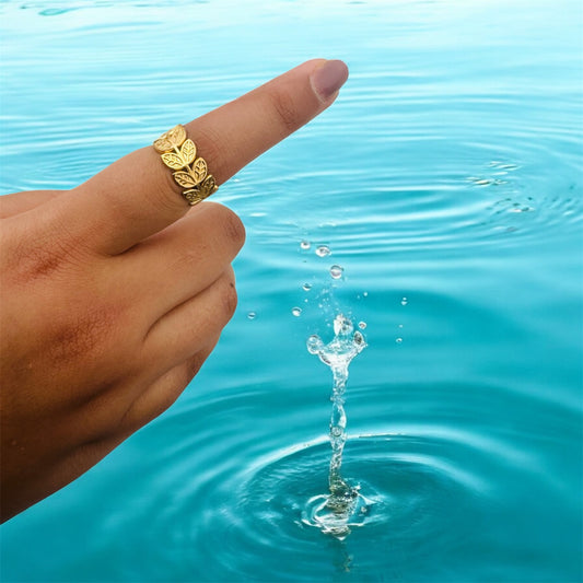 Leaf Statement Ring