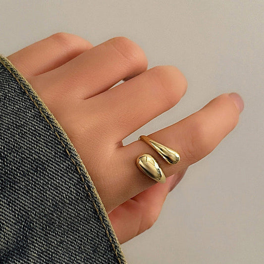 Hug Me Ring